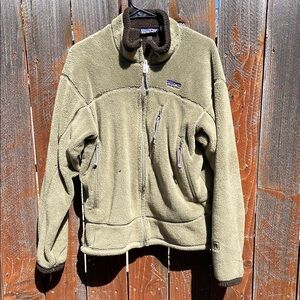 Patagonia Olive Green Fleece Jacket